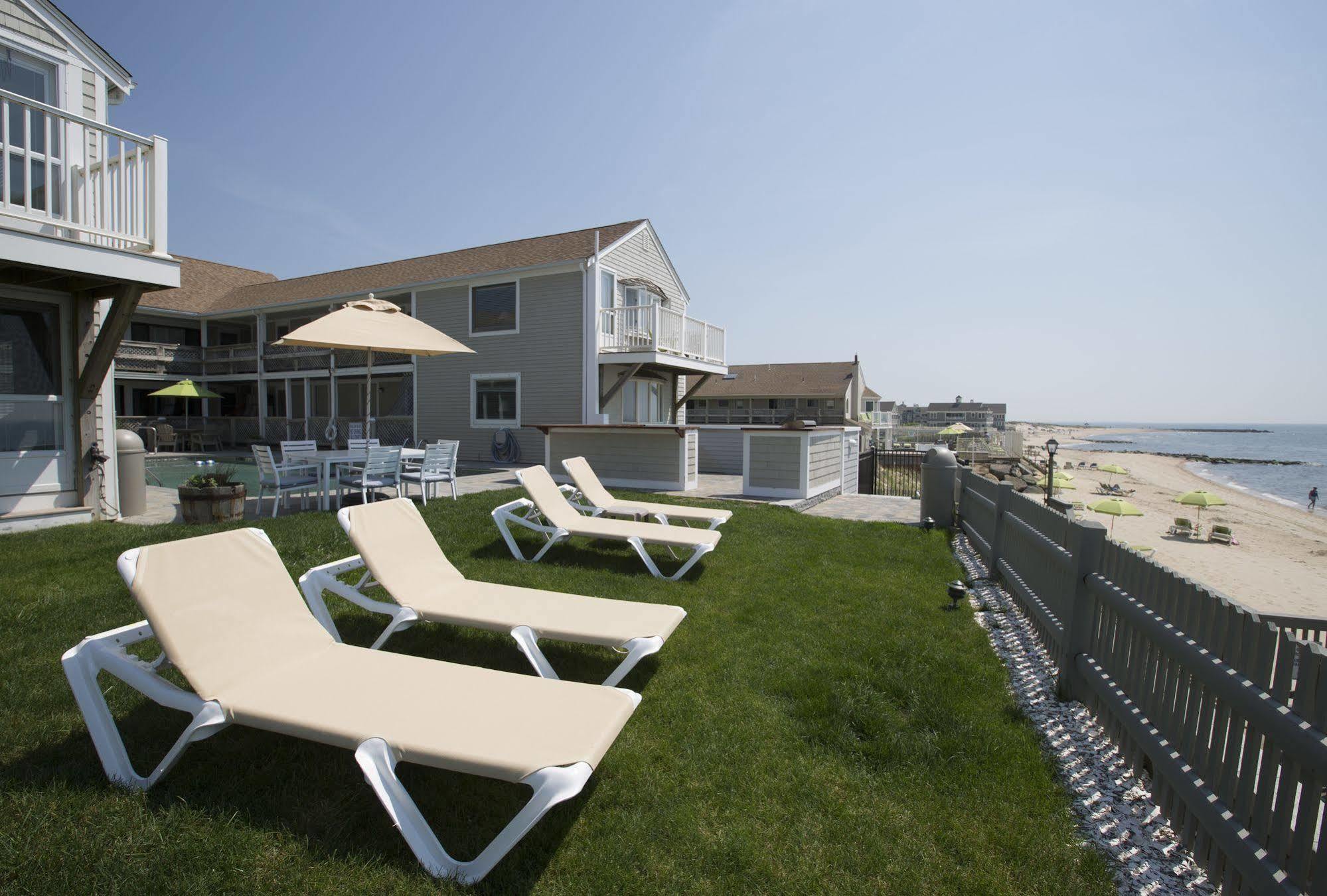 The Corsair & Cross Rip Oceanfront Motel Dennisport Exterior photo